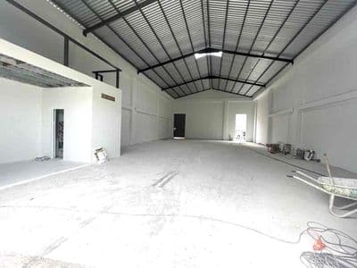 Kho xưởng đẹp mới y hình(500m2),container,võ văn vân