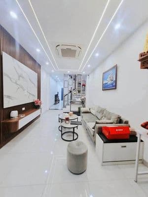 Bán nhà phố Văn Cao, Ba Đình, 5 tầng, thang máy
