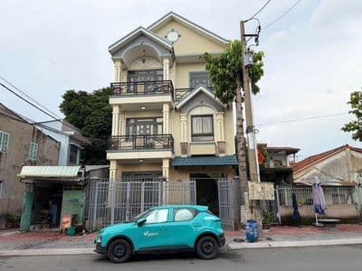 biệt thự gần chợ dĩ an 1 giá 15 triệu