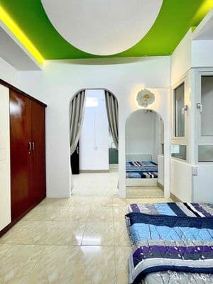 Cho thuê căn hộ full nội thất, cửa sổ giếng trời, phòng đẹp, ở ngay