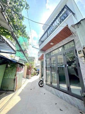 nhà đẹp 100% 1 lầu gần quận tư 1 tỷ 790