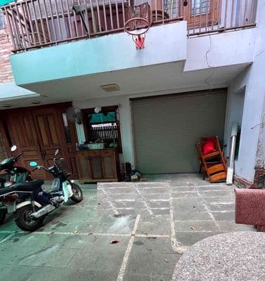 cho thuê biệt thự 180m2 1 trệt 2L 3pn đường Hoàng Diệu 2 Thủ Đức 30tr