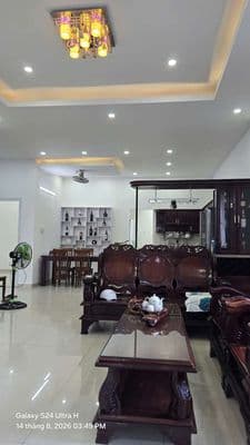 Cho thuê Biệt thự 1trệt 1lầu 5pn 5wc 1bếp Fun nội thất