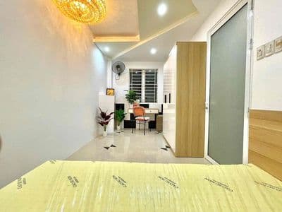Căn hộ 2pn + 1pk nguyên tầng ngay chợ bà chiểu