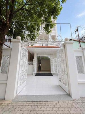 Cho thuê nhà 4 tầng, mặt tiền kinh doanh, ngang 6m, p. tân quy, quận 7