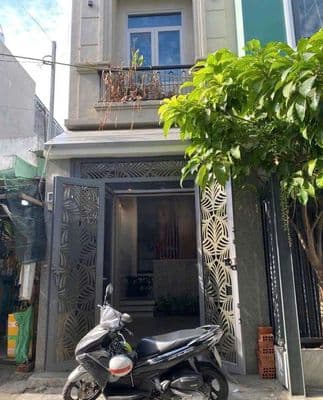 Cho thuê nguyên căn mới đẹp, 3pn , có nội thất, Quang Trung p11 gòvấp