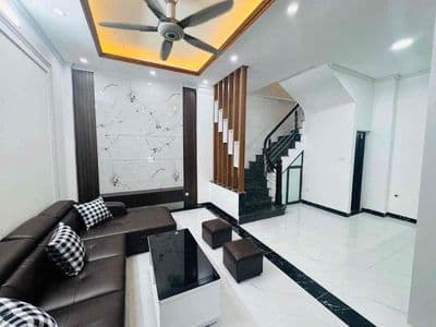 Nhà Minh Khai 2 thoáng trước sau, 5 tầng, 3 ngủ KK, full NT, sổ riêng