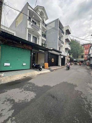 Cho thuê Nguyên Căn Trống suốt HXT