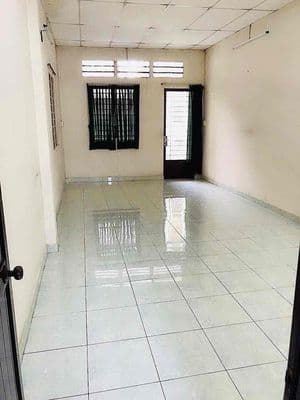 Dương Tử Giang Q11 Thích Hợp Gia Đình Ở Trệt 2 Lầu 2 PN 2 WC 8,5 Trieu