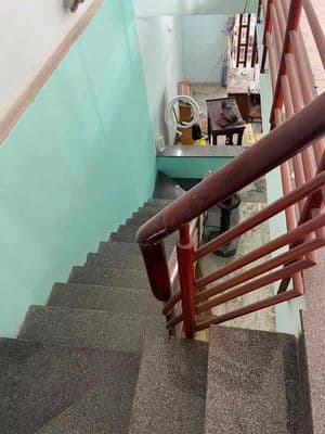cho thuê nhà 114m2, 1 lầu 1 trệt 2 PN, full nội thất. 7tr Dĩ An