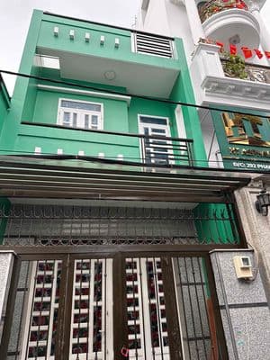 Nhà liên khu 5-6 ( 2pn- 2wc ) 7,5tr/ tháng