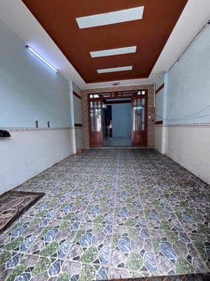 Nhà 1/ hẻm xe tải 4x20M - 3 phòng - 7tr/ tháng