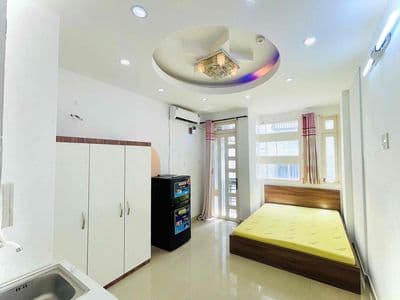 Cho Thuê Phòng Ở Phan Xích Long_Giá Thật Hình Thật_Rộng 35m2_Ban Công
