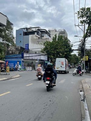 bán nhà mặt tiền đường số 10 tân quy quận 7