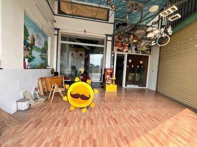 Cho thuê nhà nguyên căn nhà lớn – mặt bằng rộng – thích hợp kinh doanh