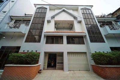 Nhà 4 tầng ngang 10m hẻm xe hơi thích quảng đức quận phú nhuận