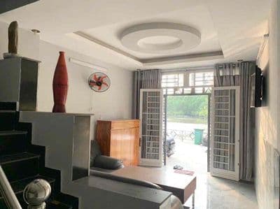 Nhà hẻm 1716 ngay cầu phú xuân giá 7
