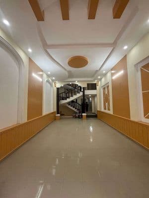 Cho thuê nhà 3 tầng: trịnh đình thảo - 4 phòng - 4wc