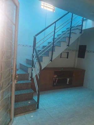 Cho thuê nhà vườn lài apđ giá 6tr