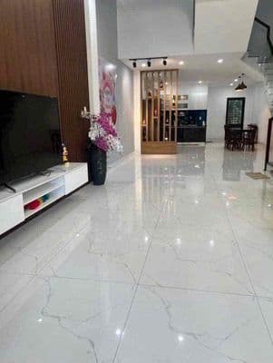 Cho thuê nhà 3 tầng đường phù đổng- hoà xuân- cẩm lệ
