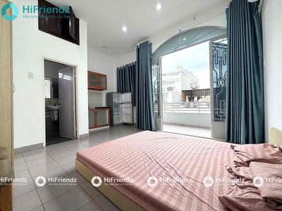 Cho thuê căn hộ ban công full nt gần đại học mở q3