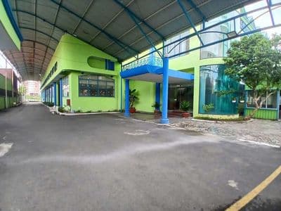 Cho thuê nhà 3 tầng- dt 5000m2-ngang 50m 100m-p. đông hưng thuận-q12