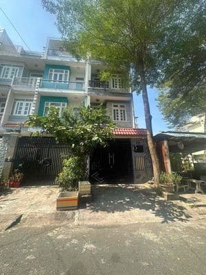 Cho thuê nhà nguyên căn tại Khu dân cư Phú Lợi, đường Phạm Thế Hiển.