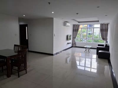Chủ nhà cho thuê căn hộ Giai Việt 150m2 3Phòng có nội thất chỉ 15TR