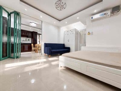 CH dạng 1PN tách bếp siêu phẩm sân riêng gần cầu Công Lý