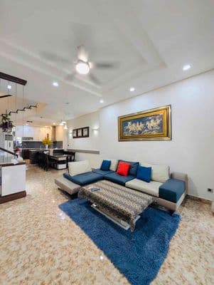 Cho thuê nhà Tạ Mỹ Duật – 3PN, 2WC – Giá 26 triệu/tháng * Vị trí: Đườ
