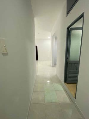 Cao Ốc B ngô Gia Tự( Hầm để xe thang máy 75m2 2pn 2wc)