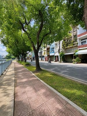 Mặt tiền Kinh doanh Hoàng Sa - Nhà chính chủ - 36m2, 4 tầng vỉa hè 4m.
