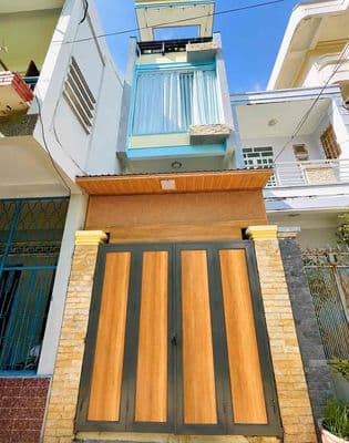 Cho thuê nhà 3 phòng ngủ sát biển khu trung tâm nha trang giá 25 tr/th