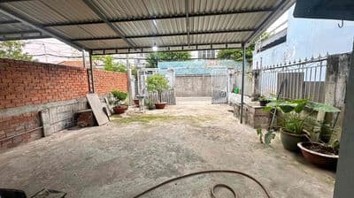 Nhà cấp 4 ngang 7m x 20 met, hẻm xe hơi sân siêu rộng