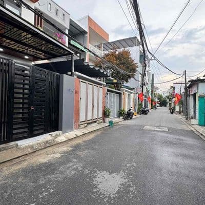 Nhà 3 tầng có 7 phòng cho thuê - mặt tiền hải châu