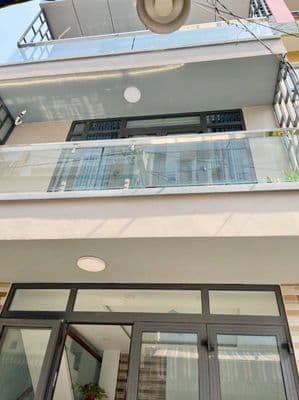 Bán gấp NHà TRần Phú XE Hơi Tới Cửa, 1 trệt 2 lầu, Sổ hồng riêng.