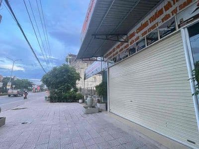 Mặt bằng đẹp nằm mặt tiền lý thánh tông,phường đồng thuận, quảng trị