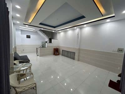 Nhà cho thuê nguyên căn ngay tân bình 4 tầng giá 13tr