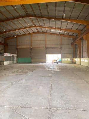 Cho Thuê Nhà Xưởng Quận 12. dt: 1500m, có cẩu trục sẵn, xe container