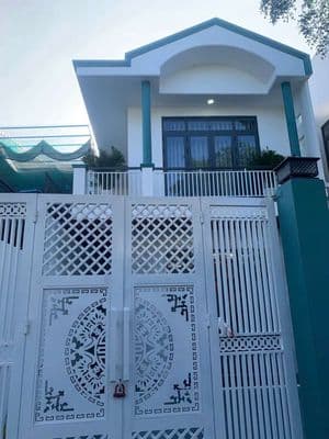 Nhà đẹp mt rộng gần bến xe