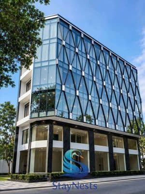 cho thuê căn góc 2 mặt tiền Sư Vạn Hạnh, q10