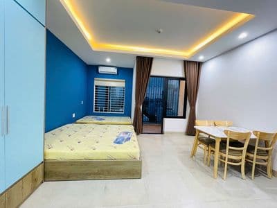 Cho thuê căn hộ 2PN ban công gần Cầu Hòa Xuân