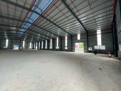 Cho thuê nhà xưởng 4000m2 giá thuê 250 triệu / tháng