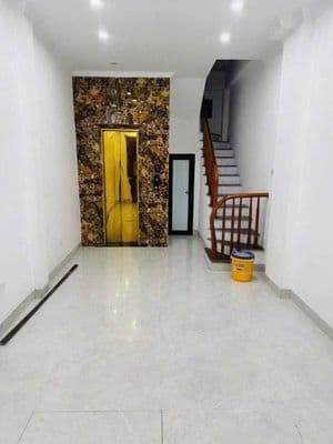 Nhà Lý Tự Trọng-Hà Đông, 30m2, 7.x tỷ, có thang máy