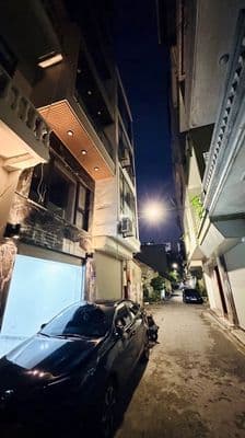 Bán nhà 6 tầng ô tô tránh Nguyễn Văn Cừ, có thang máy, nội thất