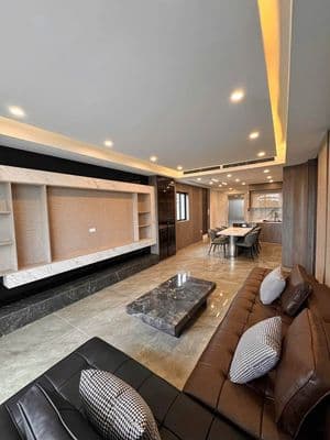 Bán nhà mặt phố kinh doanh, thang máy, ô tô tránh, Việt Hưng, Long Biê