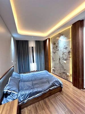 Cho thuê nhà nguyên căn Đống Đa, 35m² x 6 tầng, có thang máy
