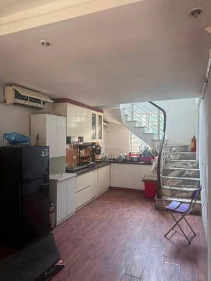 Cho thuê nhà nguyên căn 35m x 4 tầng, 3PN, full đồ, Đống Đa