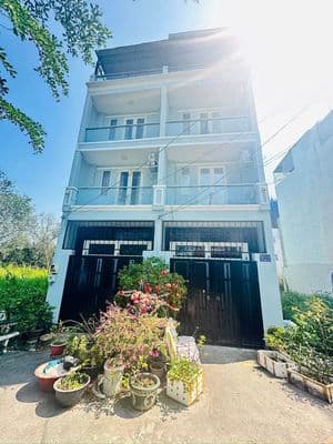 Bán nhà 105m2 Nhà Bè, 2 căn, 7.6 tỷ