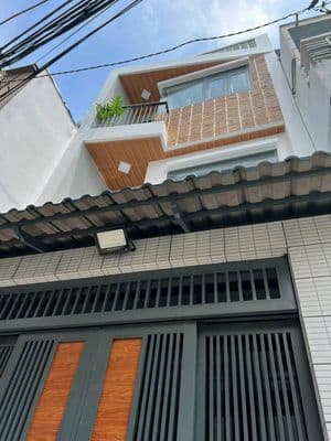 Nhà mới 4.2x10m nở hậu, 3PN full nội thất, Quận 8